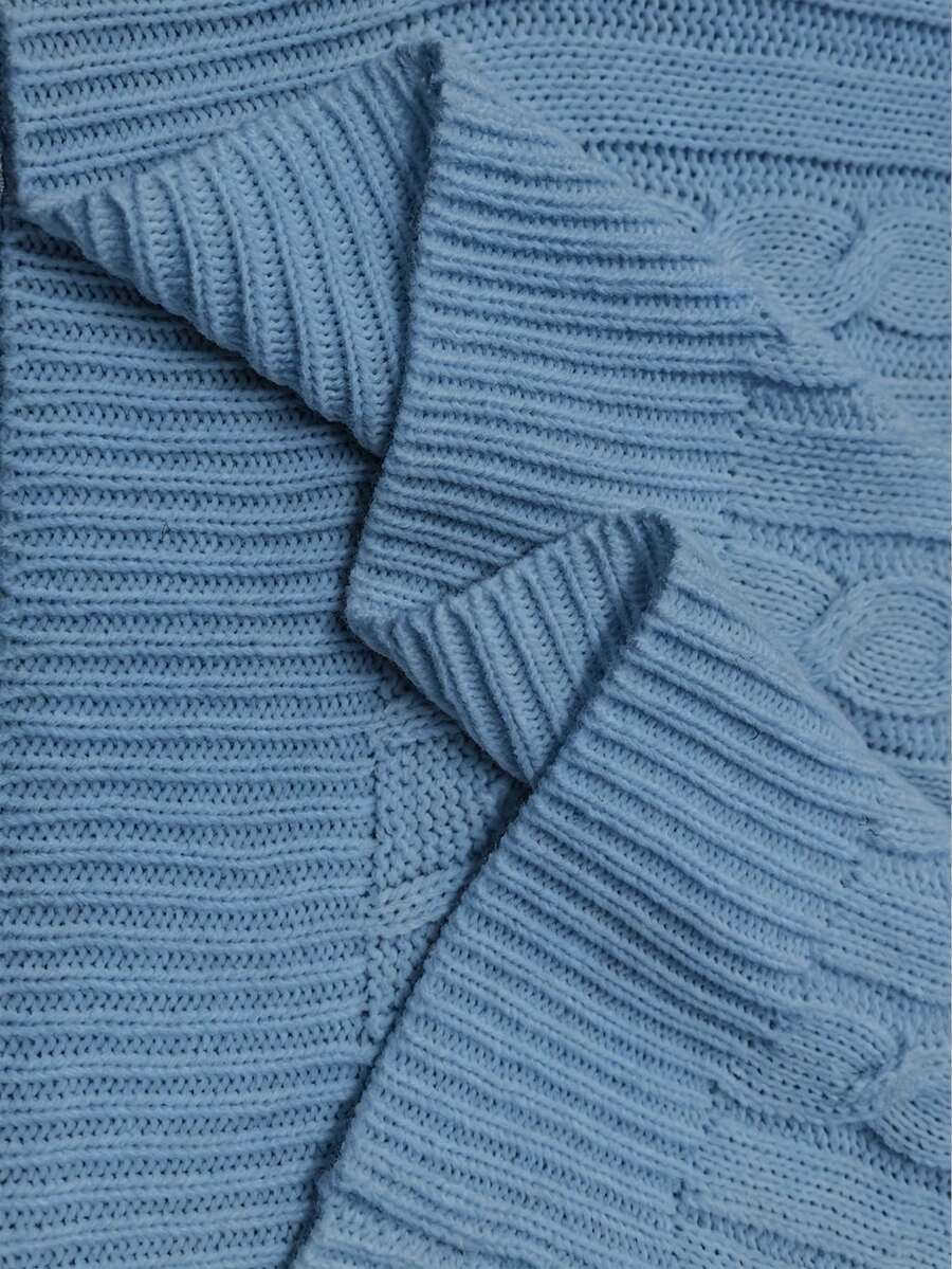 Oriana Cropped Cable Knit Sweater with Crew Neck - Dusty Blue