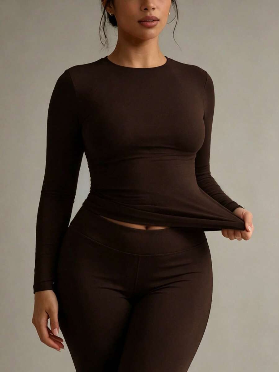 Aurora Slim Fit Round Neck Long Sleeve Tee - Black