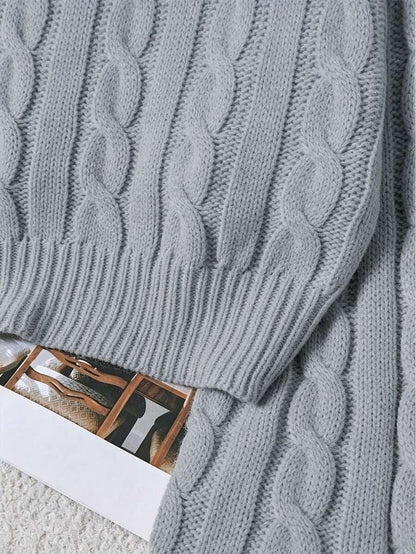 Oriana Cropped Cable Knit Sweater with Crew Neck - Dove Grey