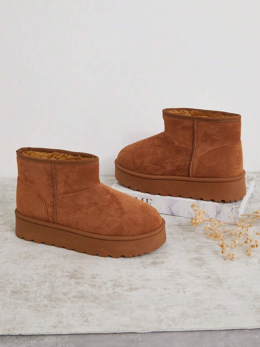 Solezae Women's Versatile Faux Suede Slip On Lug Sole Ankle Booties For Warm Mother's Day Present For Christmas Mensa