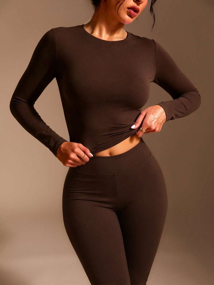 Aurora Slim Fit Round Neck Long Sleeve Tee - Black