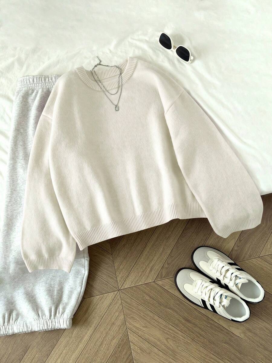 Women's Oversized Crew Neck Pullover Sweater, Relaxed Knit Sweater for Fall Winter - Black