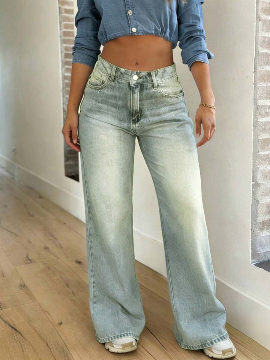 Chelsea Mid Rise Loose Straight Leg Boyfriend Jeans