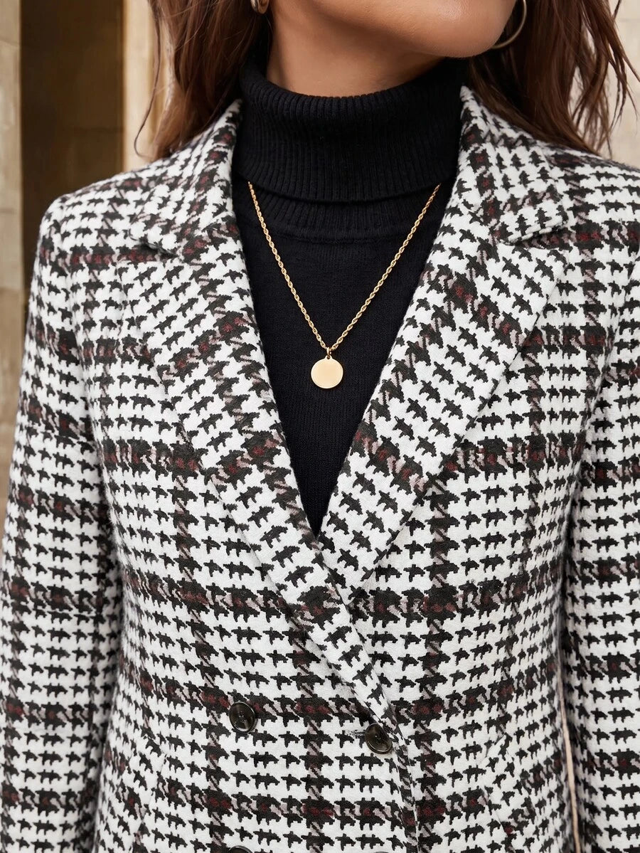 Aveline Double-Breasted Lapel Coat with Tailored Thigh-Length Cut - Navy Blue