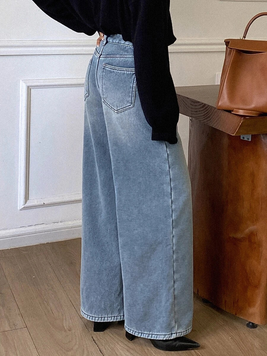 Missoula Low Rise Straight Leg Baggy Jeans