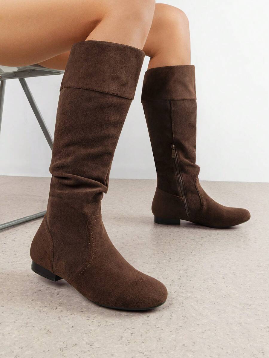 Women's  Black Knee High Pull On Winter Weather Black Boots Elegant & Fashionable Classic Slouchy Warm Gift  Boots Mensa