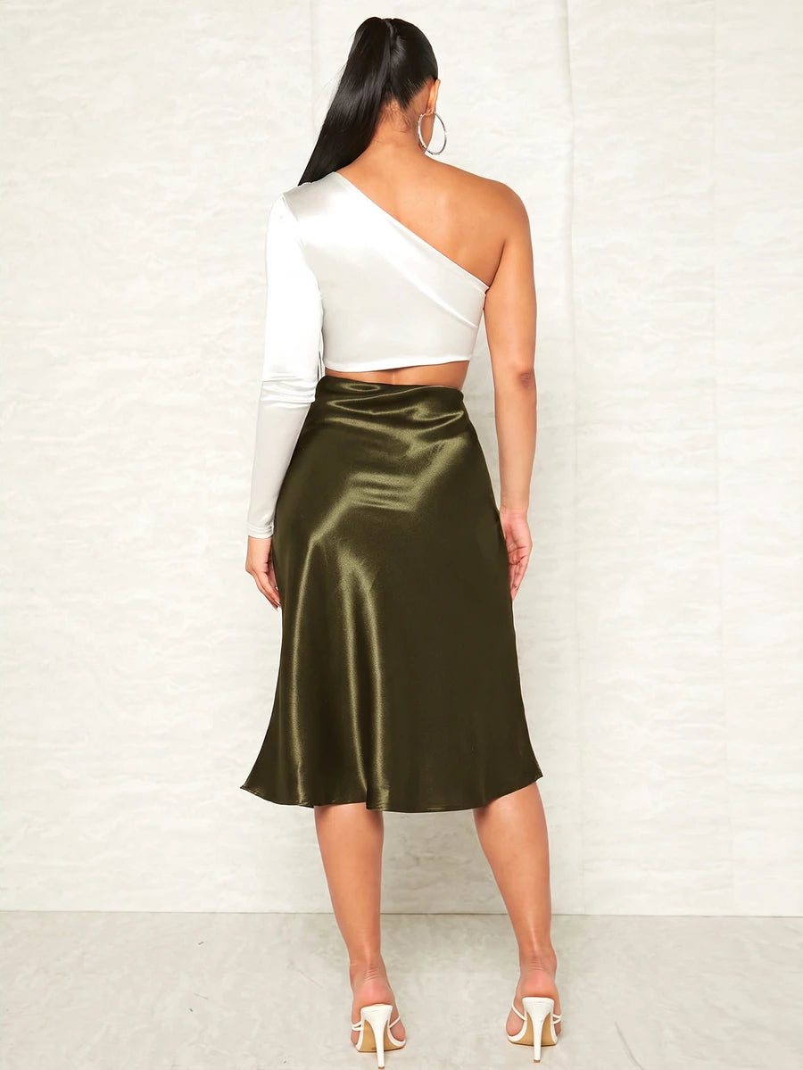 Women's Satin Midi Skirt, Side Zip Silky A-Line Skirt for Evening and Wedding Guest - Black