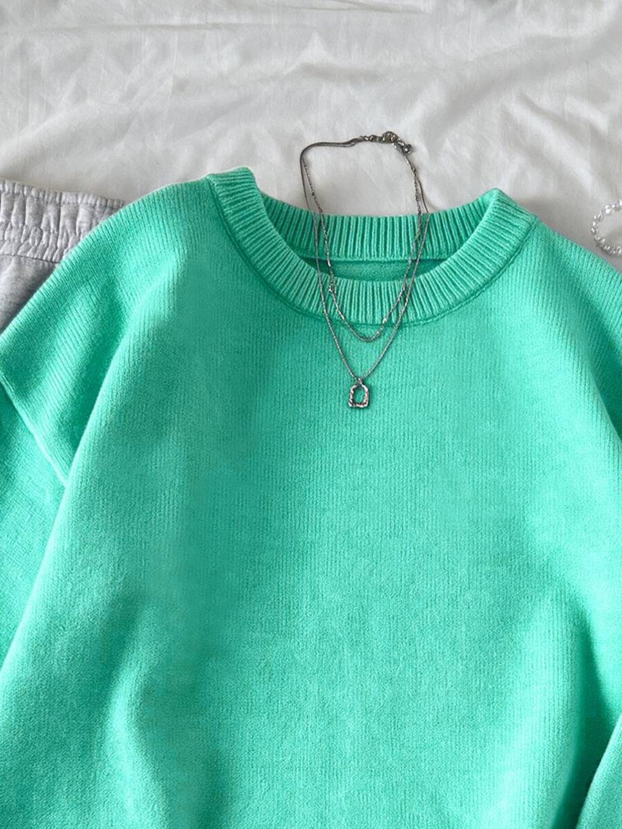 Women's Oversized Crew Neck Pullover Sweater, Relaxed Knit Sweater for Fall Winter - Lilac Purple