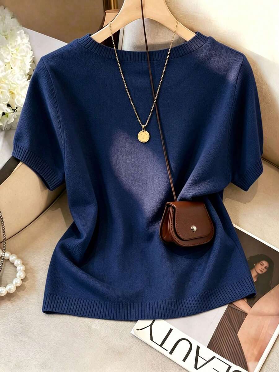 Women's Fine Knit Short Sleeve Top, Crew Neck Sweater Tee for Work and Layering - Grass Green