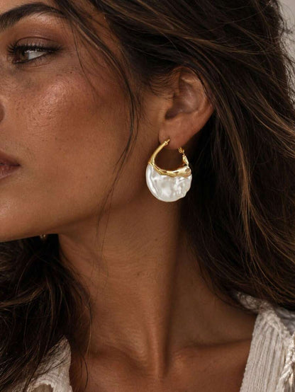 Women's Asymmetrical Gold Drop Earrings, Wavy Metal Hook Statement Earrings, Minimalist Everyday Jewelry - Multicolor
