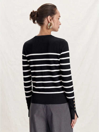 Women's Fine Knit Sweater with Button Cuffs, Lightweight Pullover for Fall Work Casual - Beige