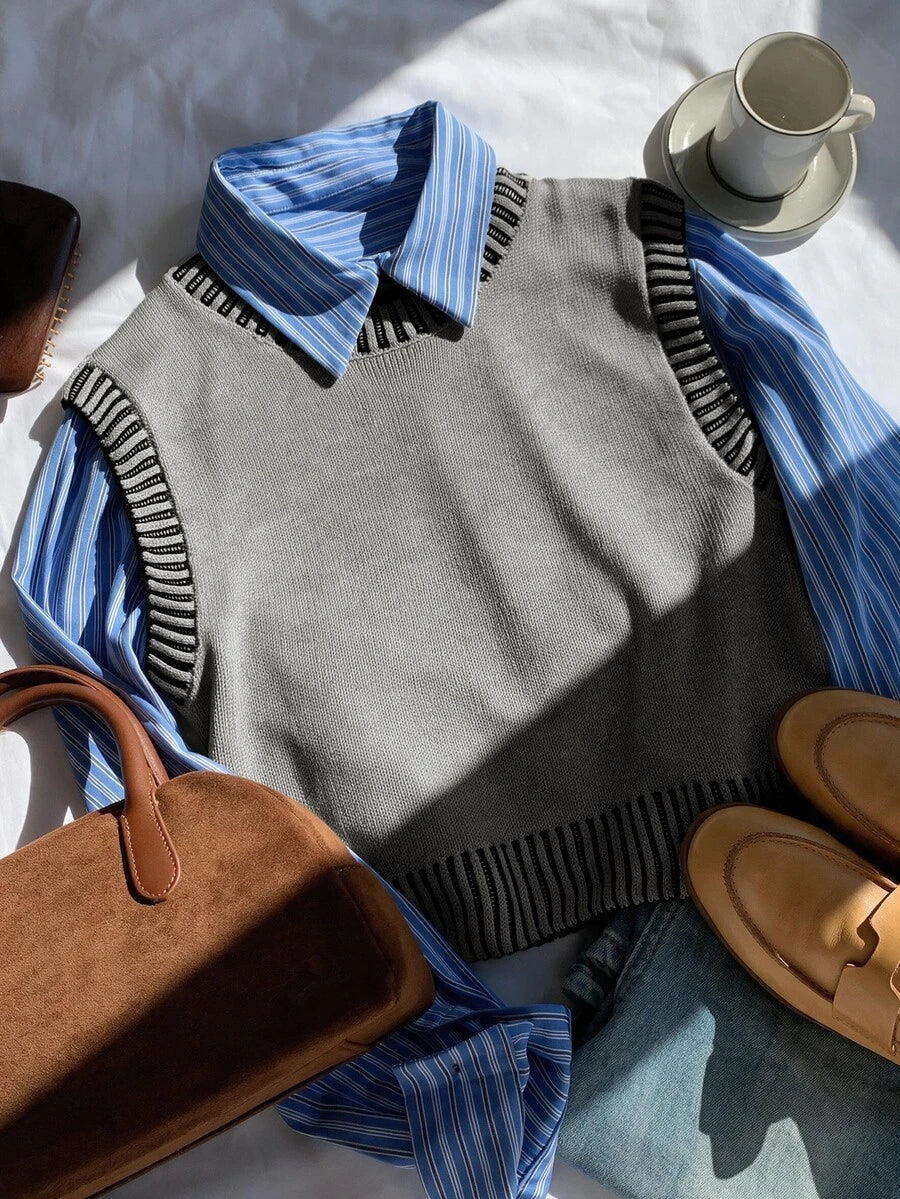 Women's Cropped Cable Knit Sweater Vest, Sleeveless Layering Top for Fall - Coffee Brown
