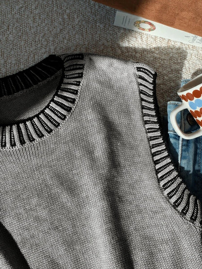Women's Cropped Cable Knit Sweater Vest, Sleeveless Layering Top for Fall - Coffee Brown