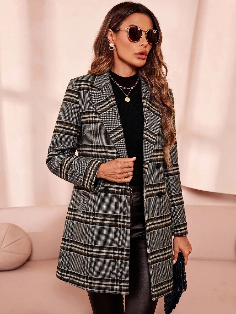 Aveline Double-Breasted Lapel Coat with Tailored Thigh-Length Cut - Apricot