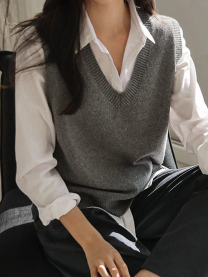 Women's V-Neck Knit Sweater Vest, Sleeveless Layering Top for Fall Work Casual - Pink