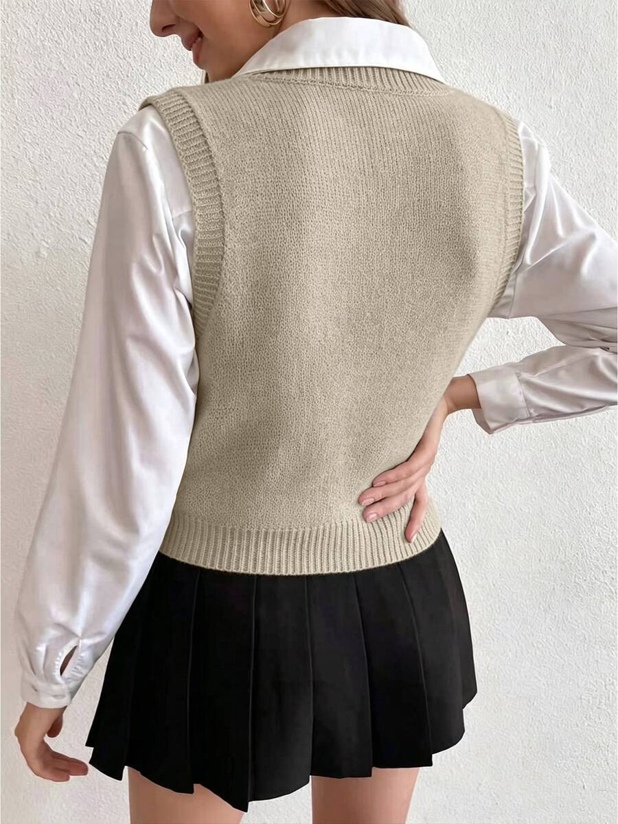 Winifred Classic Cable Knit V-Neck Sleeveless Sweater Vest - Stone