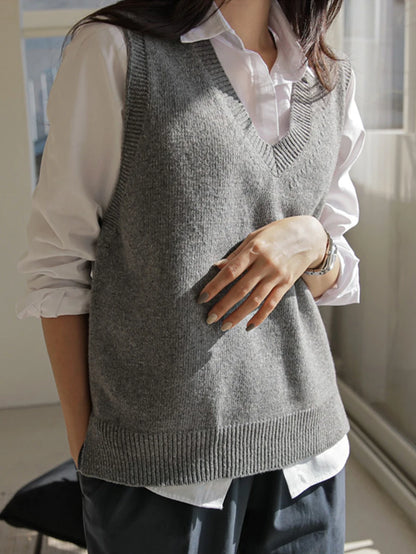 Women's V-Neck Knit Sweater Vest, Sleeveless Layering Top for Fall Work Casual - Blue