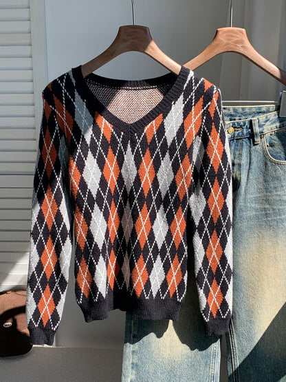 Saskia Slim V Neck Twist Cable Knit Sweater with Contrast Trim - Argyle