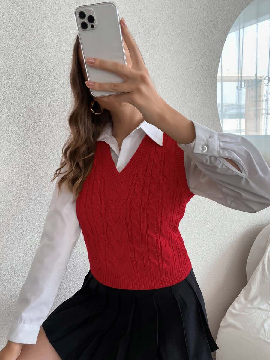 Winifred Classic Cable Knit V-Neck Sleeveless Sweater Vest - Red