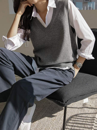 Women's V-Neck Knit Sweater Vest, Sleeveless Layering Top for Fall Work Casual - Blue