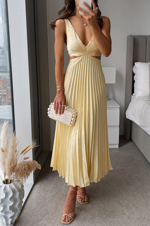 https://cdn.shopify.com/s/files/1/0731/8208/5289/files/lysandra-womens-pleated-v-neck-maxi-dress-1.jpg?v=1775550421