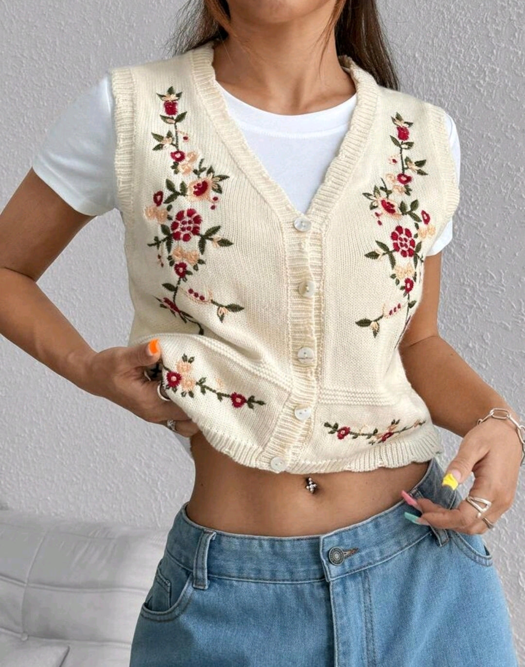 Floral Embroidered Button Knit Vest Mensa