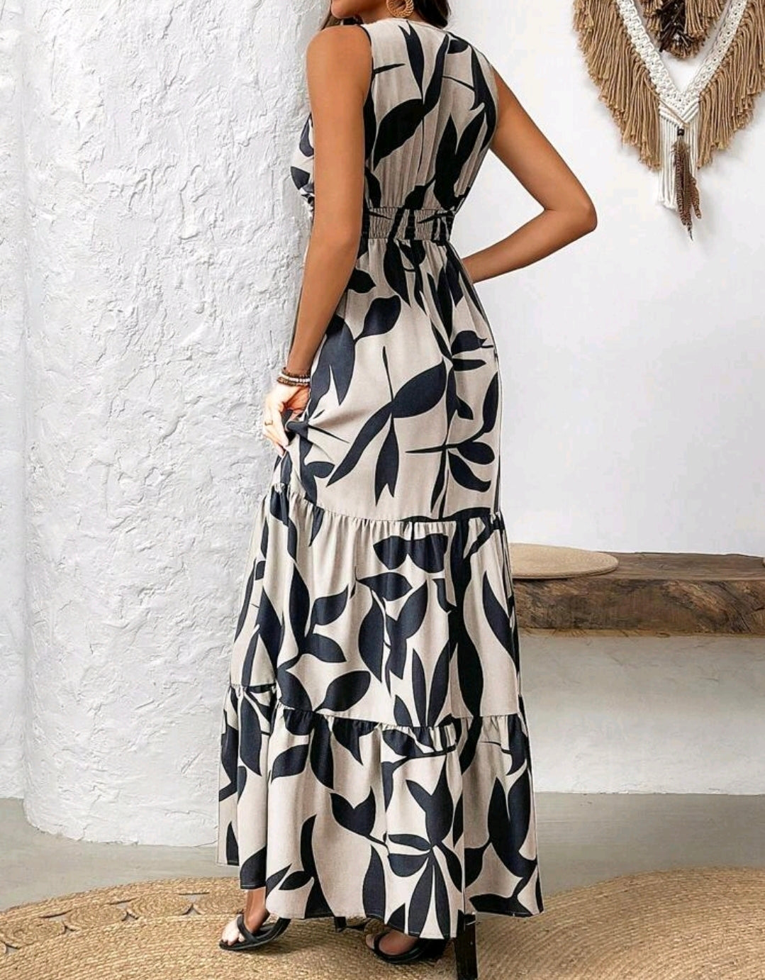 Aria Leaf Print V-Neck Tiered Maxi Dress Summer Mensa