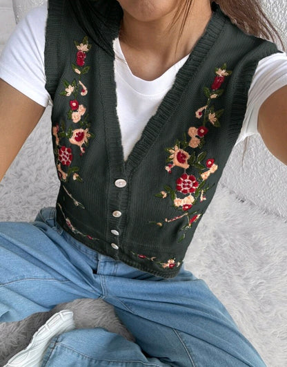 Floral Embroidered Button Knit Vest Mensa